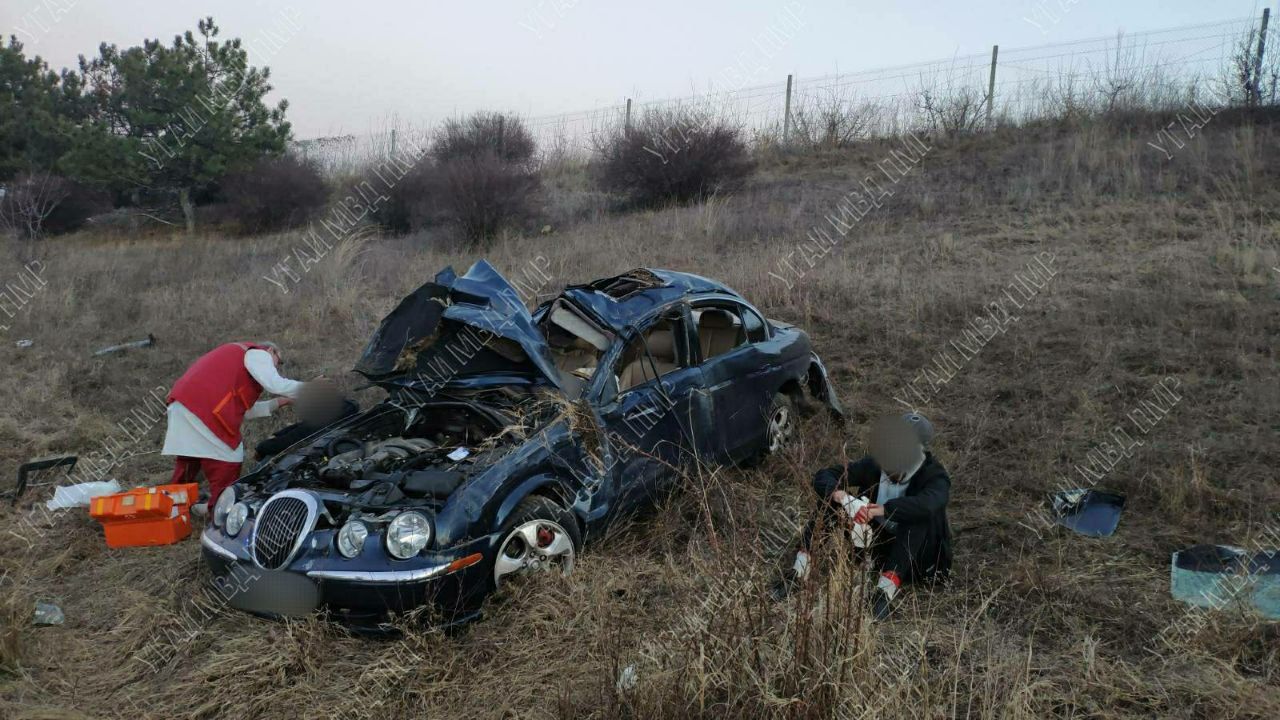 Foto Accident N St Nga Nistrului Un Jaguar A Zburat De Pe Traseu