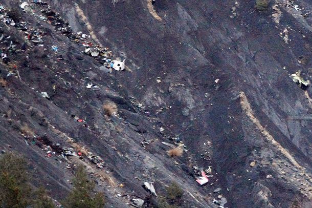 Imagini dramatice din Alpii Francezi, locul prăbuşirii aeronavei Germanwings