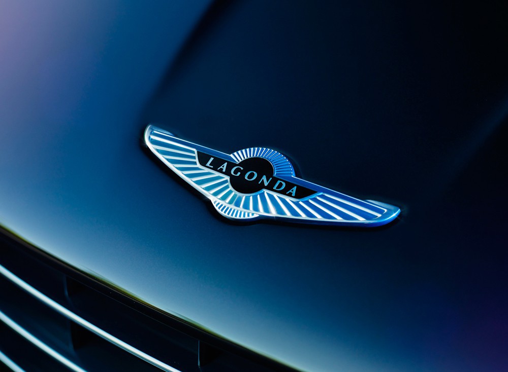 Рассекречен суперроскошный британский седан Aston Martin Lagonda