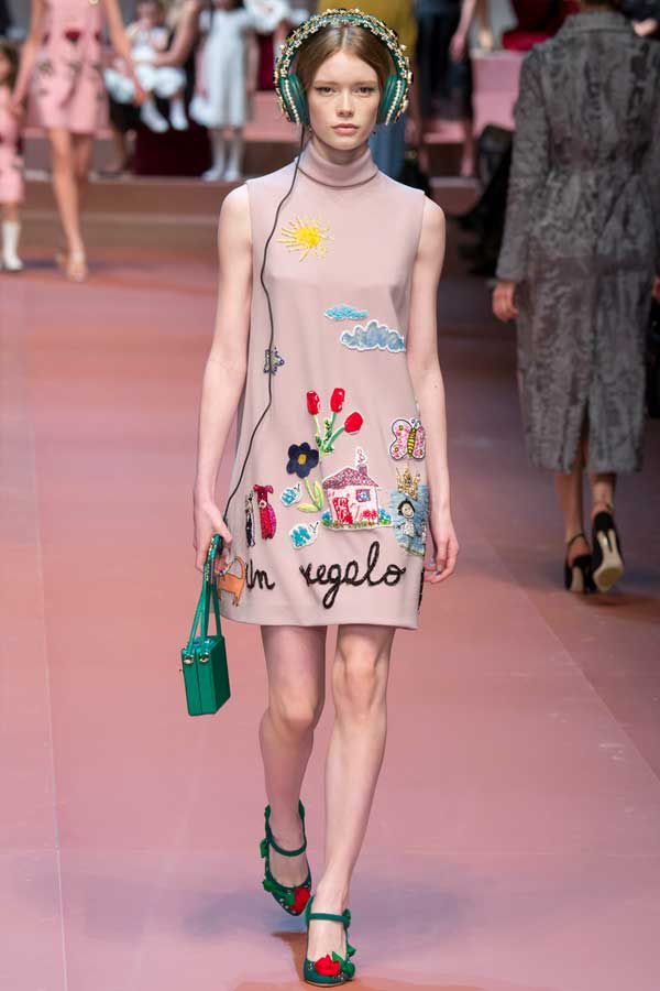 Dolce & Gabbana представили коллекцию для мам