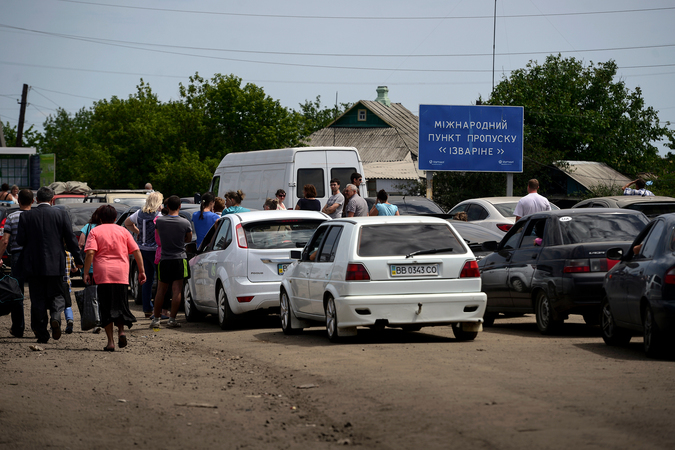 На российской границе очередь покидающих Украину достигла трех километров