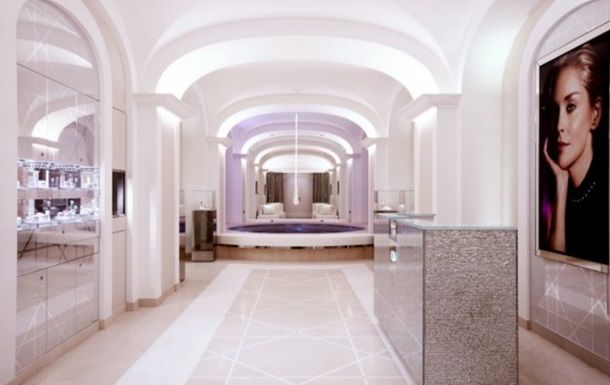 В Париже открылся институт красоты Dior
