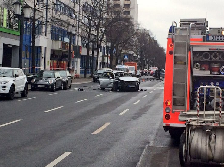 В Берлине взорвался начинённый взрывчаткой автомобиль