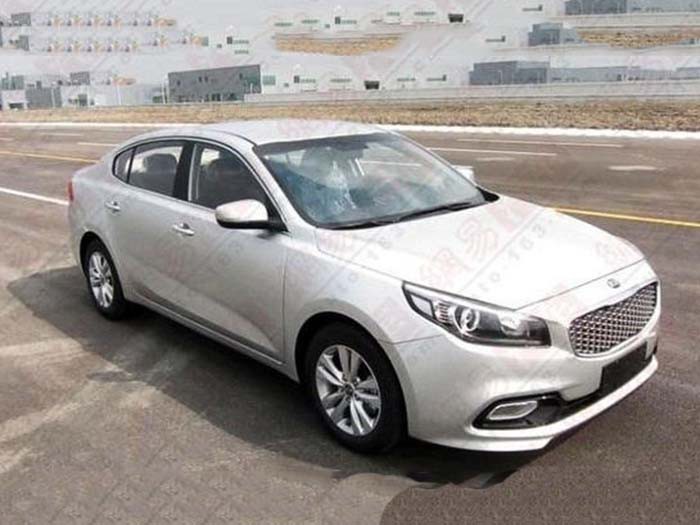 В Интернете появились первые фото серийной версии Kia K4