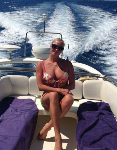 Vedetele din Rusia nu au ce ascunde! Vezi cum au pozat în costume de baie, în vacanță