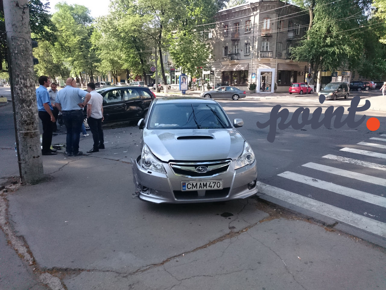 В результате аварии в центре Кишинева женщина получила травмы