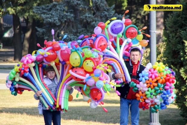 День города: первые фото с праздника в центре Кишинева
