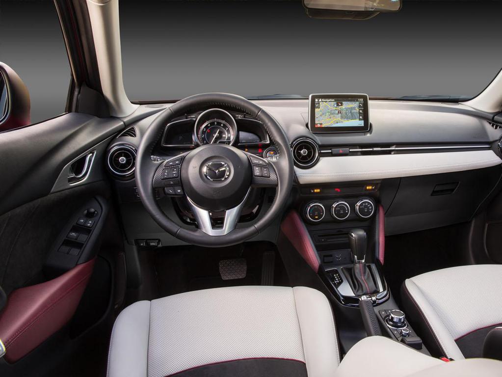 Mazda представила новый маленький кроссовер