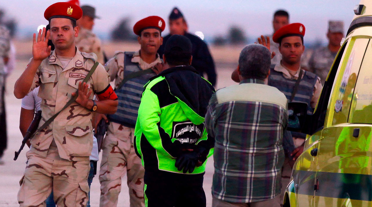 Появились кадры с места катастрофы Airbus A321