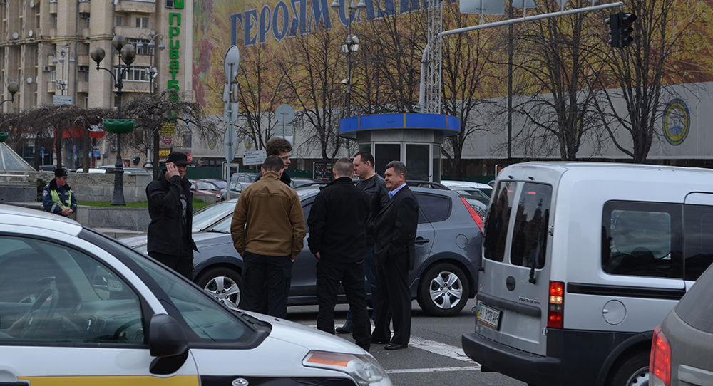 Сын Порошенко в центре Киева попал в аварию