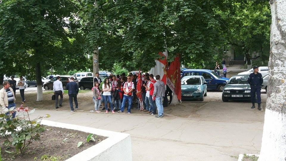 Акции протеста прошла у здания Апелляционной палаты Кишинева