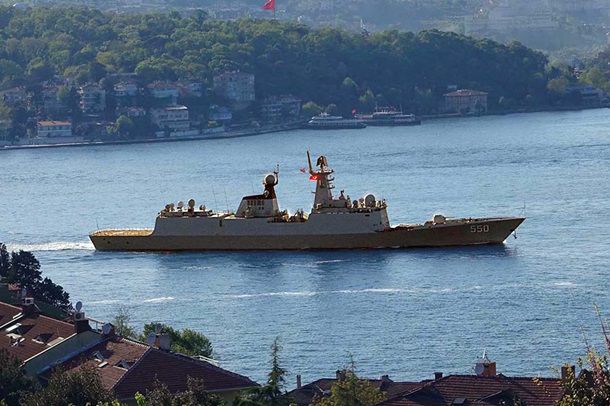 В Черное море вошли два китайских фрегата