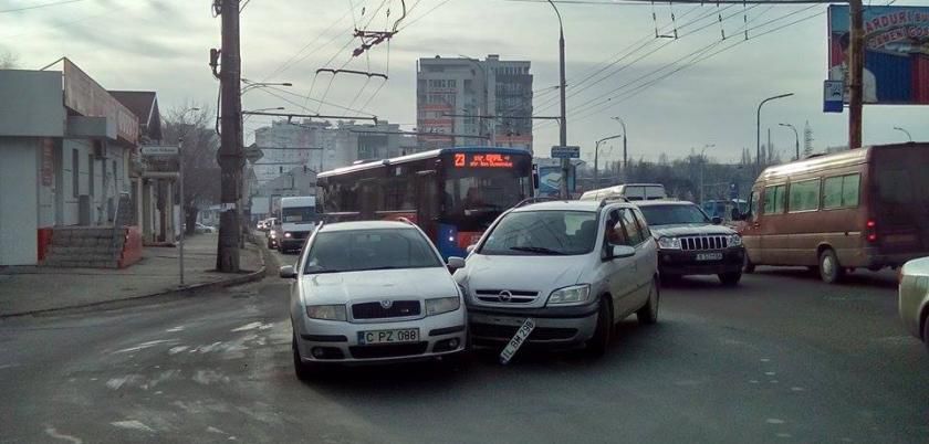 Этим утром на виадуке образовалась огромная пробка