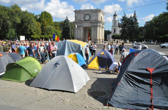 Эксперт рассказал, почему митинг "сдулся"