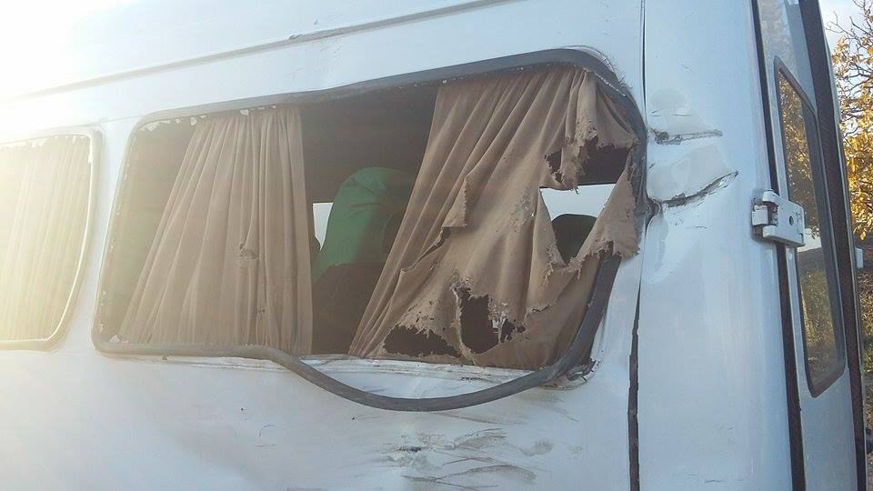 Accident grav pe şoseaua Balcani: Un microbuz de linie s-a tamponat cu un autocamion