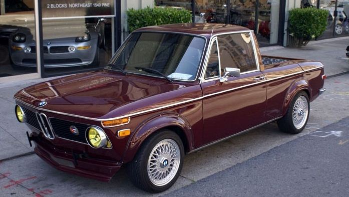 Un BMW din 1971 a fost transformat în pick-up