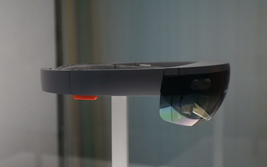 Пользователи поделились впечатлениями о Microsoft Hololens