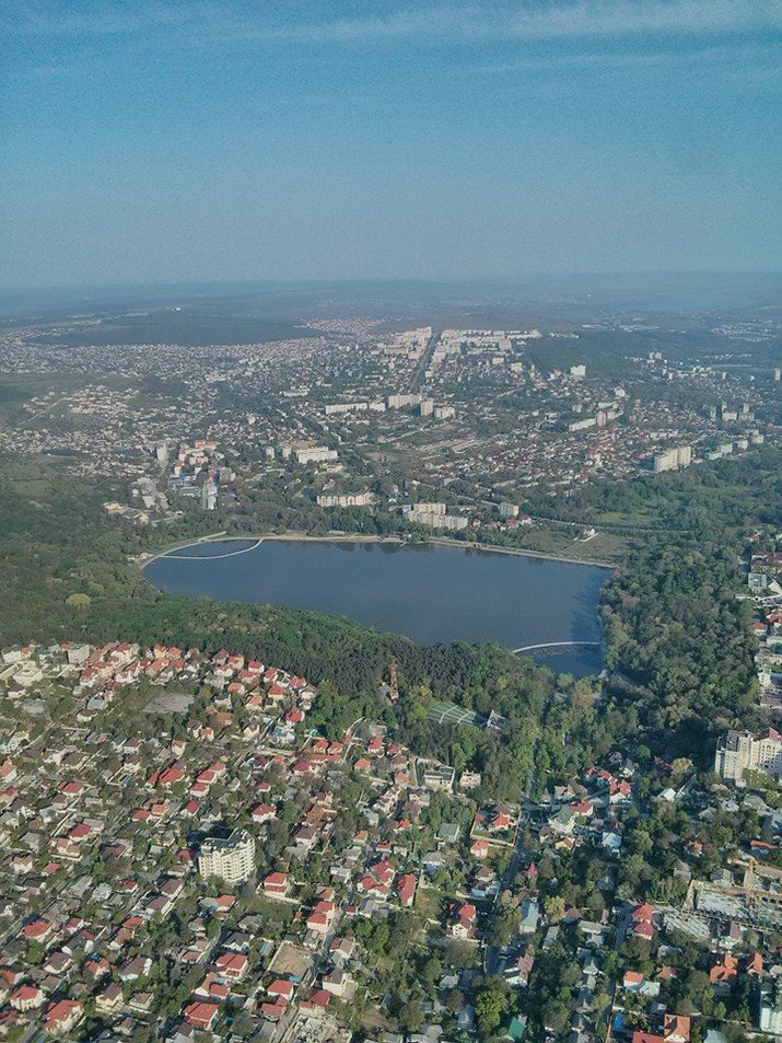 Фотограф заснял Кишинев с воздушного шара