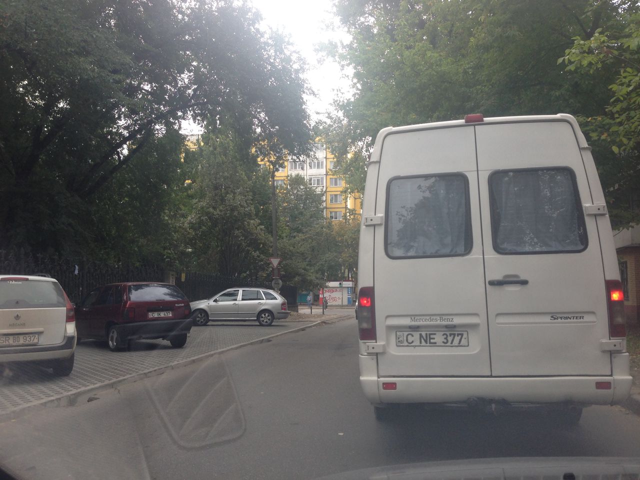 Примэрия отобрала у горожан пешеходные тротуары