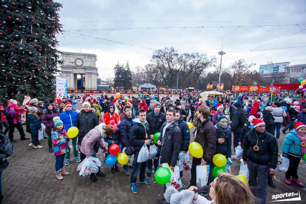 В воскресенье в Кишиневе прошел второй Карнавальный забег