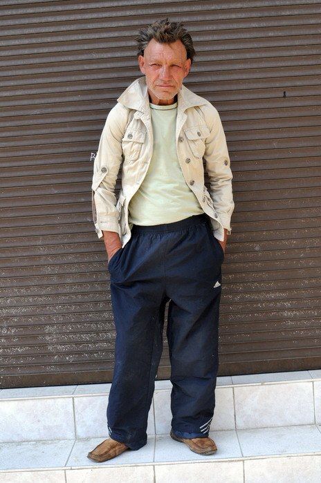El e cel mai fashionist cerșător din Rusia!