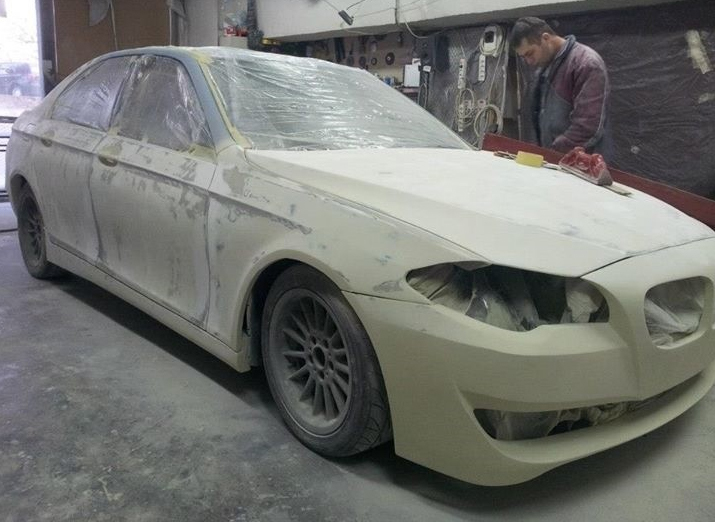 Очередной болгарский шедевр: умельцы переделали старый BMW в новейшую модель