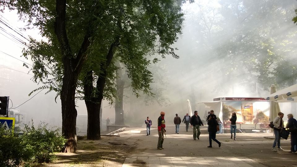 Центр Кишинева в дыму- пожар в здании одного из телеканалов