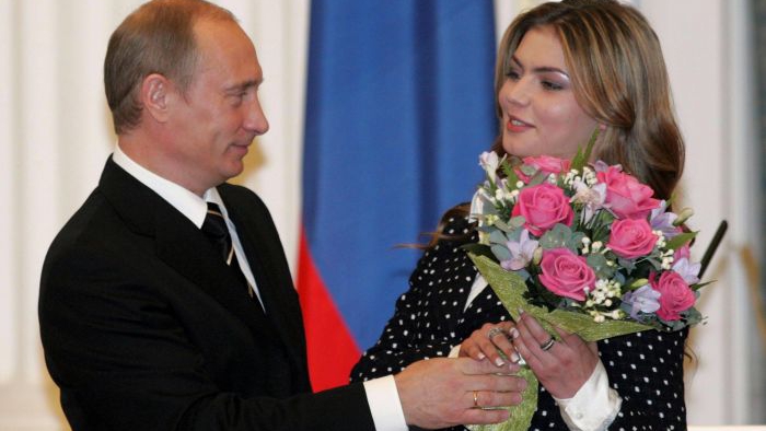 Putin s-ar fi cununat cu gimnasta Alina Kabaeva într-o mânăstire din Valdai