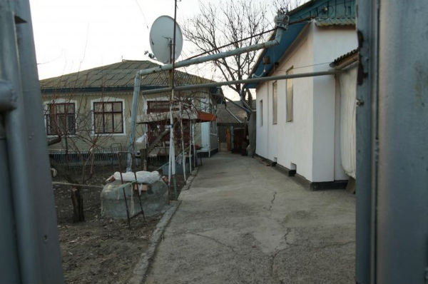 Мужчина зарубил топором двух односельчан, а потом повесился