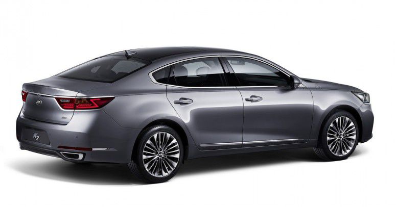KIA раскрыла внешность бизнес-седана Cadenza 2016