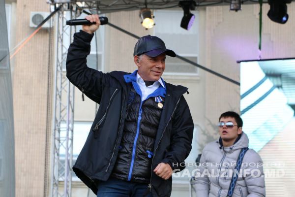 Концерт Олега Газманова в Чадыр-Лунге собрал более 15 тысяч зрителей