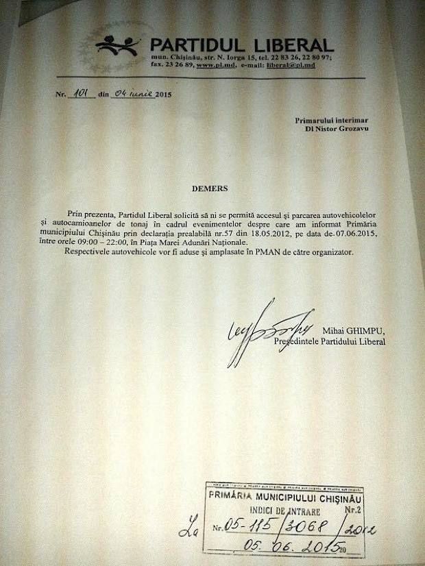 PL scoate în PMAN 20 de camioane, pentru a demonstra cât s-a furat de la băncile din Moldova