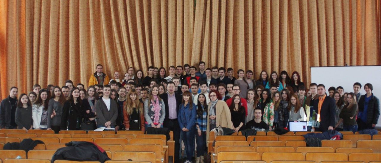 В Кишиневе открылась Школа молодого лидера