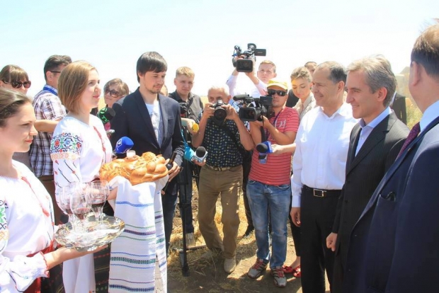 Юрий Лянкэ побывал за рулем комбайна
