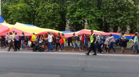 Активисты Acţiunea 2012 прошлись маршем по улицам Кишинева
