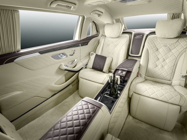 Mercedes официально показал самый «крутой» Maybach