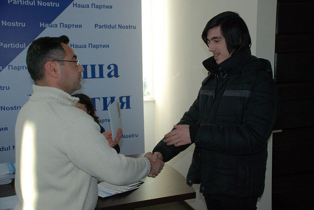 Ренато Усатый оплатил обучение 30 талантливым студентам из Молдовы