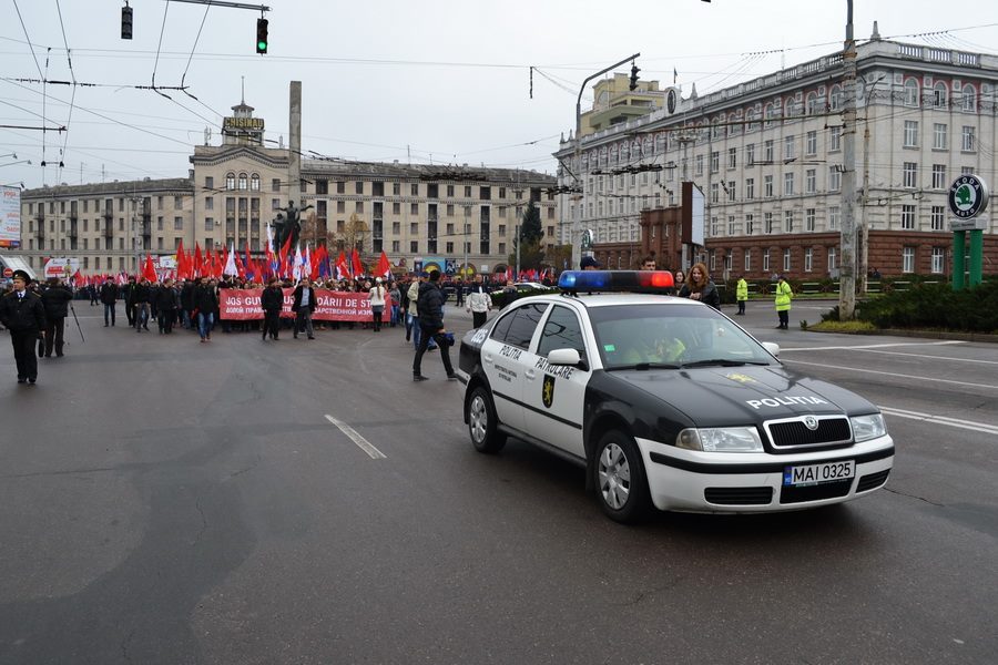 В Кишиневе прошел многотысячный митинг против властей