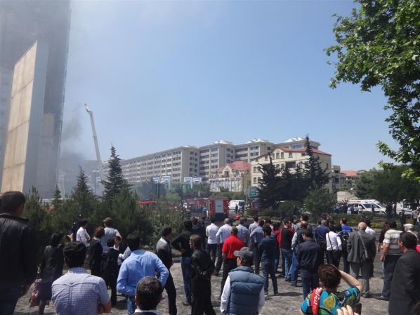 После пожара в Баку завели уголовное дело