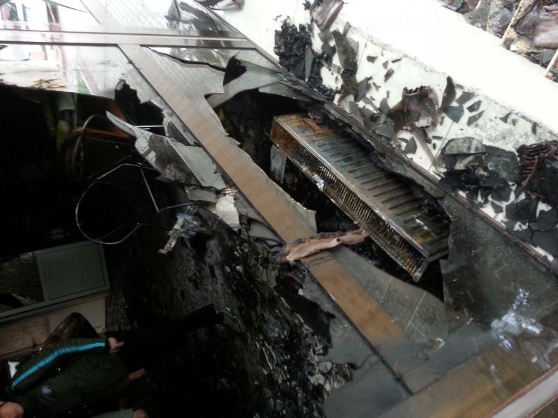 In capitală a fost incendiat un salon de frumuseţe