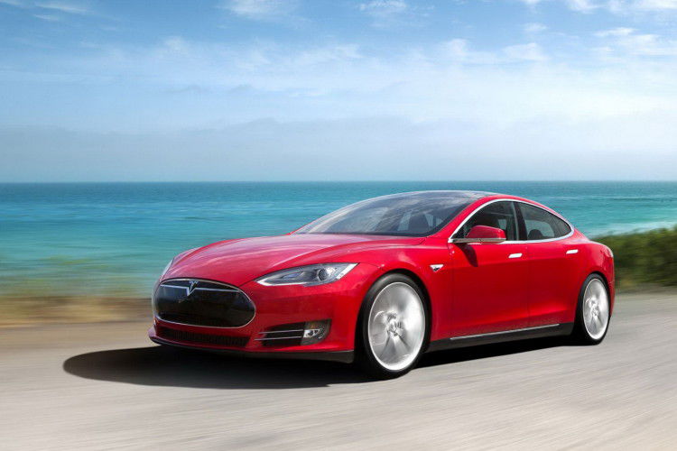 Топовую версию Tesla Model S сделали еще быстрее