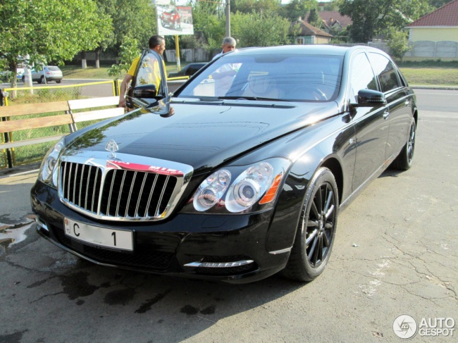 Masini de sute de mii de euro surprinse in Chisinau
