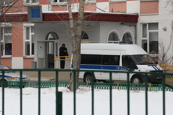 В Москве подросток удерживал заложников в школе. Есть погибшие