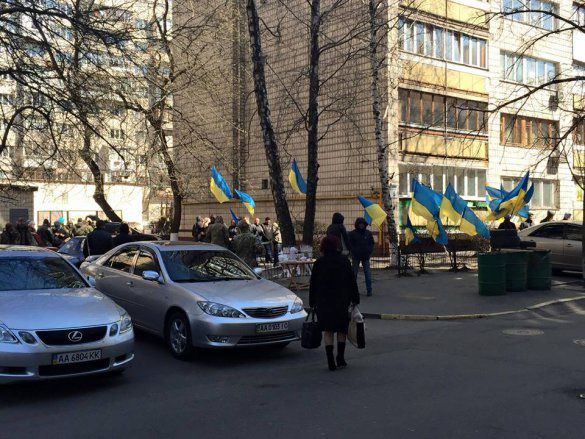 Бойцы «Айдара» грозят поджечь здание Генпрокуратуры Украины