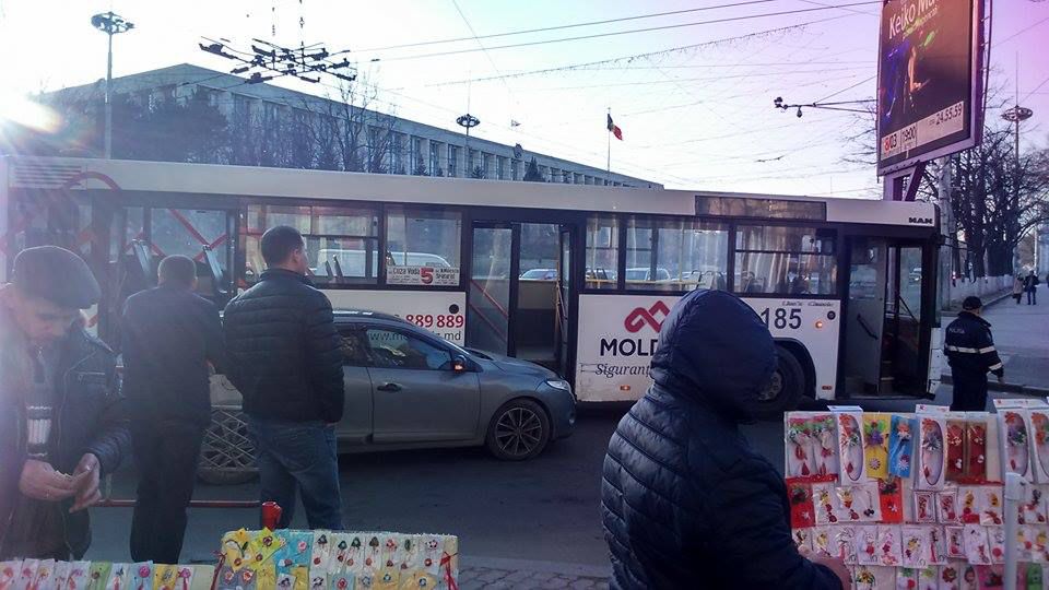 Un accident rutier a avut loc în apropiere de PMAN