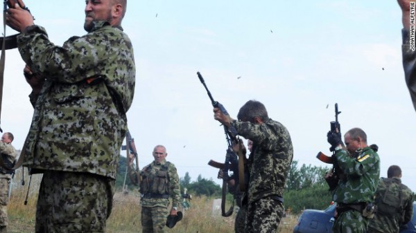 Журналист CNN опубликовал фото похорон боевиков