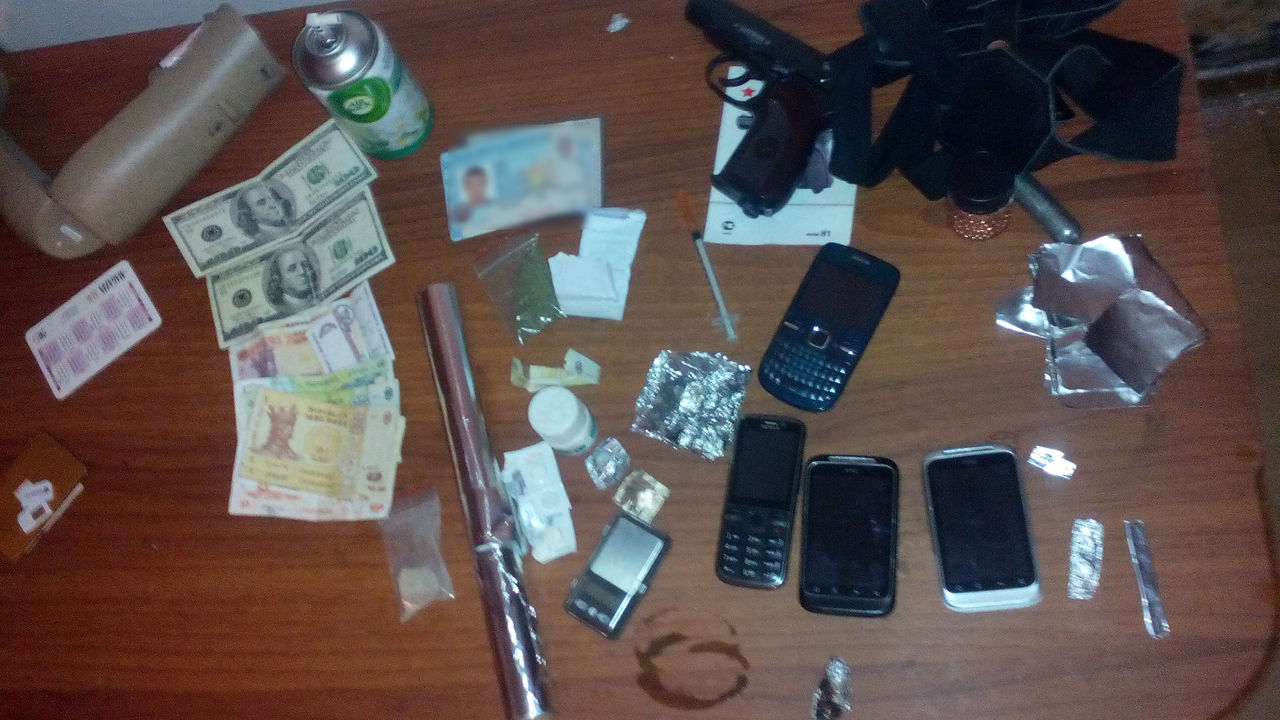 Doi tineri riscă să petreacă următorii ani după gratii