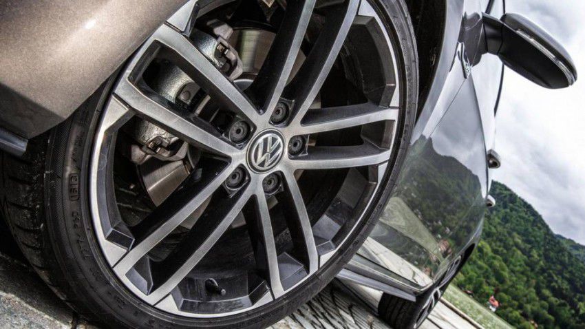 VW сделал самый практичный спорткар Golf