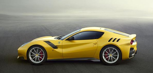 Ferrari рассекретила новый 780-сильный суперкар