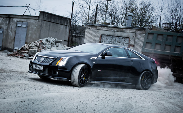 Чем могут зацепить мощные американские купе Cadillac CTS-V и Chevrolet Camaro SS